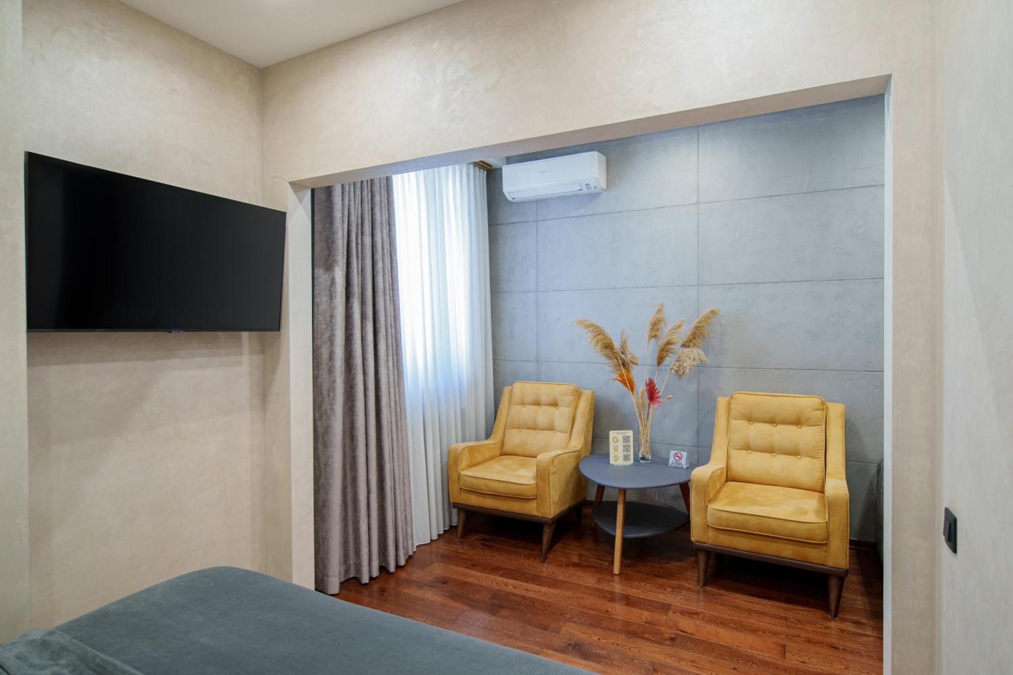 Arch Apart Hotel Jerevan Buitenkant foto